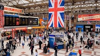 A Walk Through The London Victoria Station London England [upl. by Montfort]